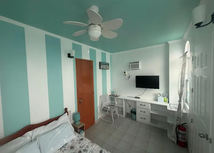Bed & Breakfast Lucenas Near Maravilla White *