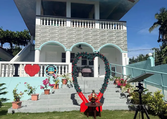 Bed & Breakfast Lucenas Near Maravilla White